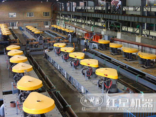 石墨選礦生產(chǎn)線(xiàn)作業(yè)現(xiàn)場(chǎng)