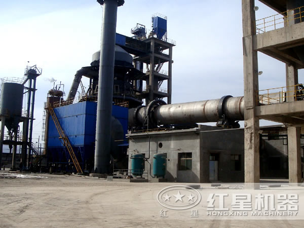 石灰回轉(zhuǎn)窯作業(yè)現(xiàn)場(chǎng)