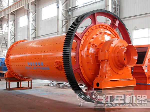 小型球磨機(jī)和大型球磨機(jī)對比圖