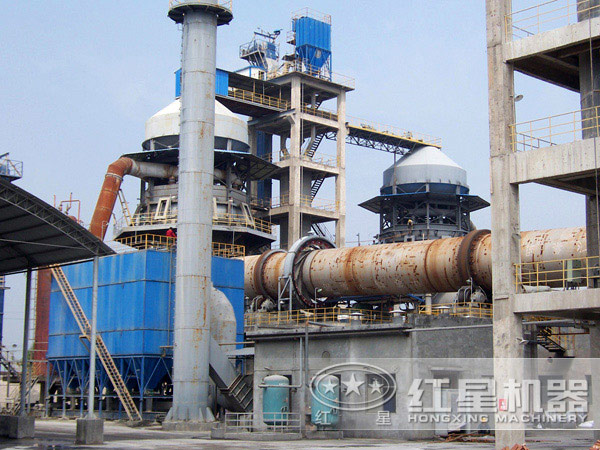 氧化鋅回轉(zhuǎn)窯作業(yè)現(xiàn)場(chǎng)