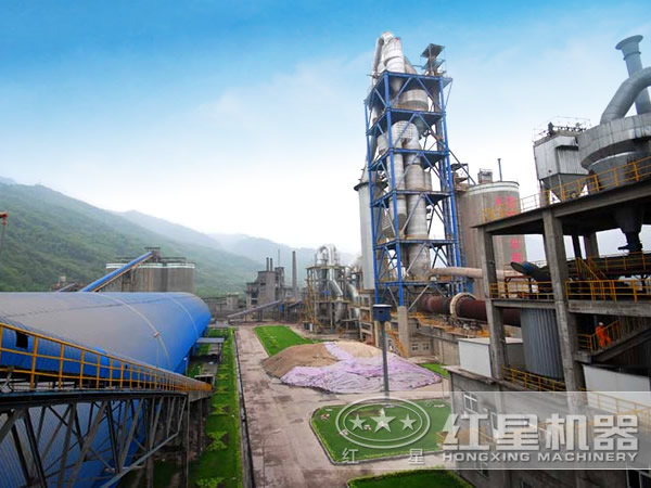 紅星高嶺土回轉(zhuǎn)窯作業(yè)現(xiàn)場