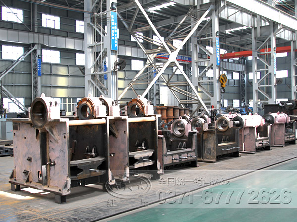 紅星機(jī)器-鄂式破碎機(jī)生產(chǎn)車間